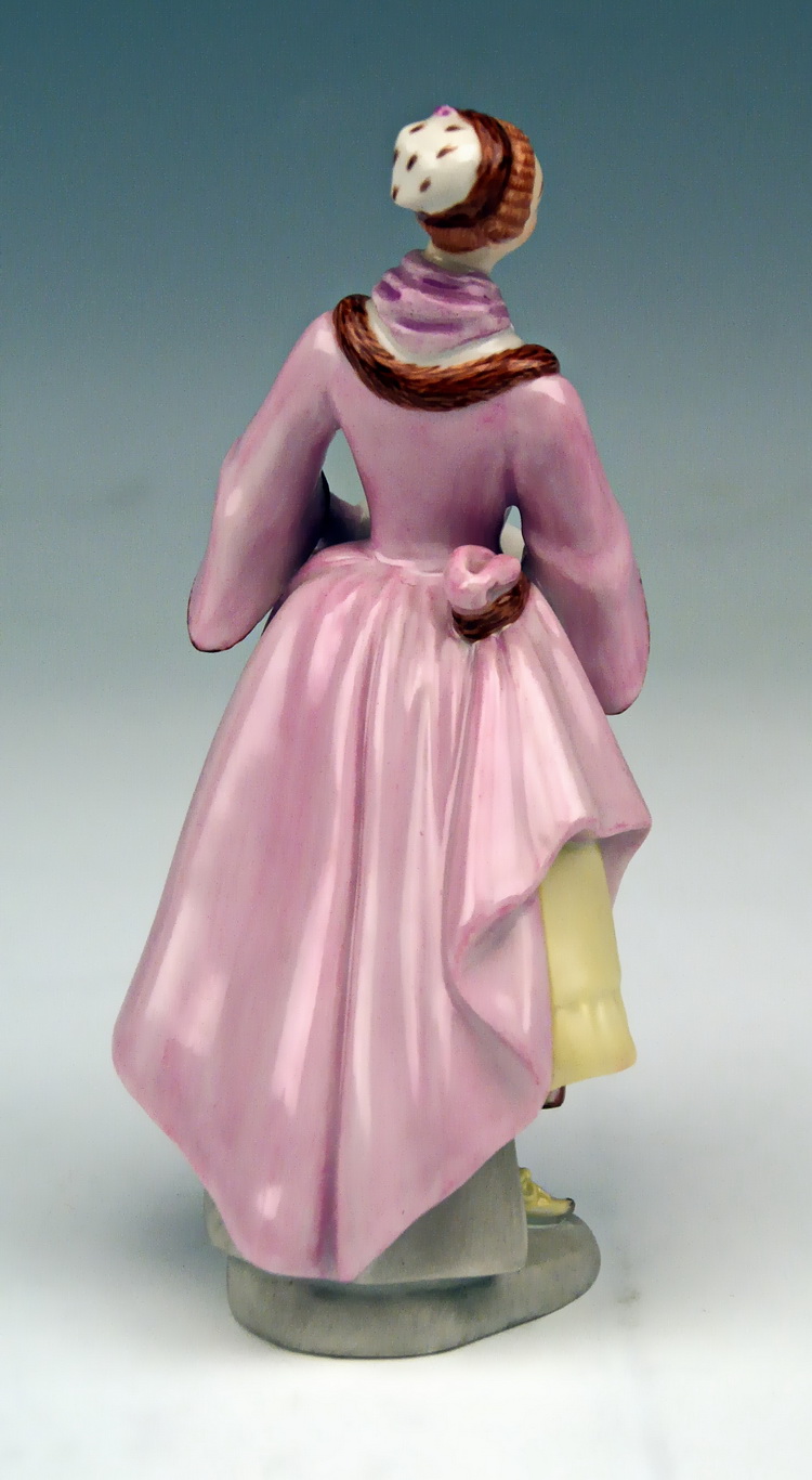 VIENNA AUGARTEN FIGURINE FIGUR MADE CIRCA 1965