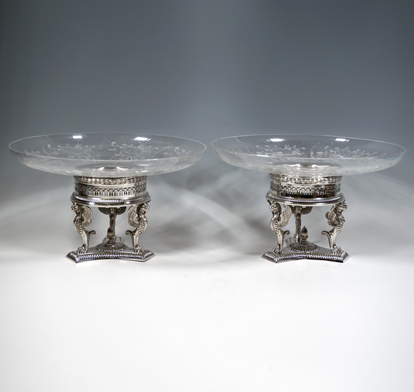 Pair of silver centerpieces with winged lions and glass bowls Pair of silver centerpieces with glass bowls Bruckmann & Söhne for Knewitz Germany circa 1920