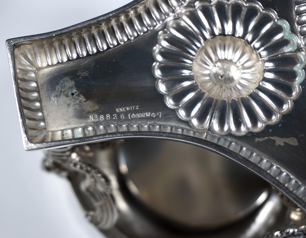 Pair of silver centerpieces with winged lions and glass bowls Pair of silver centerpieces with glass bowls Bruckmann & Söhne for Knewitz Germany circa 1920