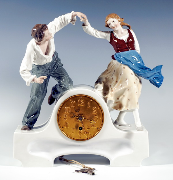 Meissen Art Nouveau mantel clock wit dancing couple Aufsatzuhr mit Tanzpaar Konrad Hentschel circa 1910