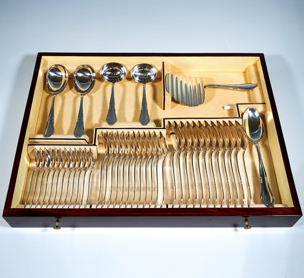 Cubiertos de plata Art Déco en vitrina cubiertos de plata 12 personas vitrina de 164 piezas Bruckmann & Söhne Alemania ca 1920